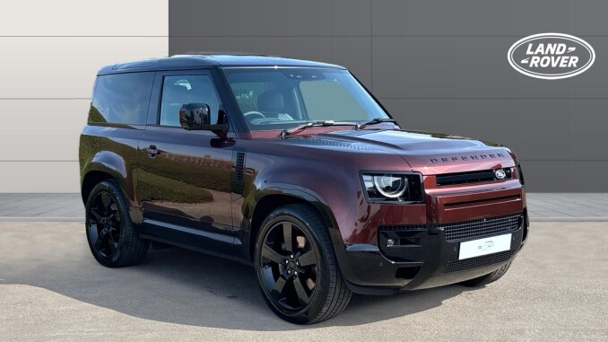 Land Rover Defender 5.0 P525 V8 90 Edition 3dr Auto Petrol Estate - Image 1